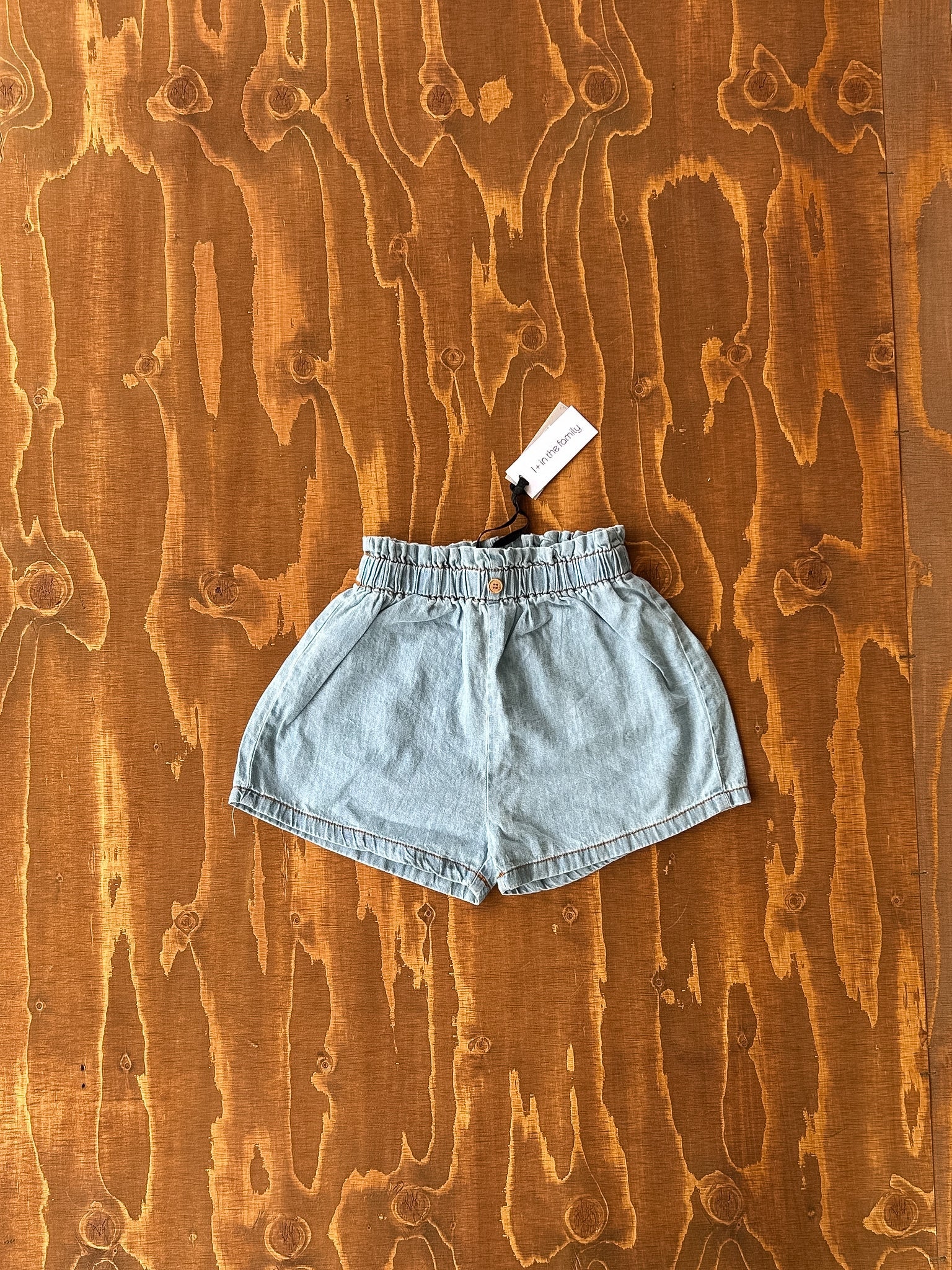 Pantaloncino in cotone azzurro polvere