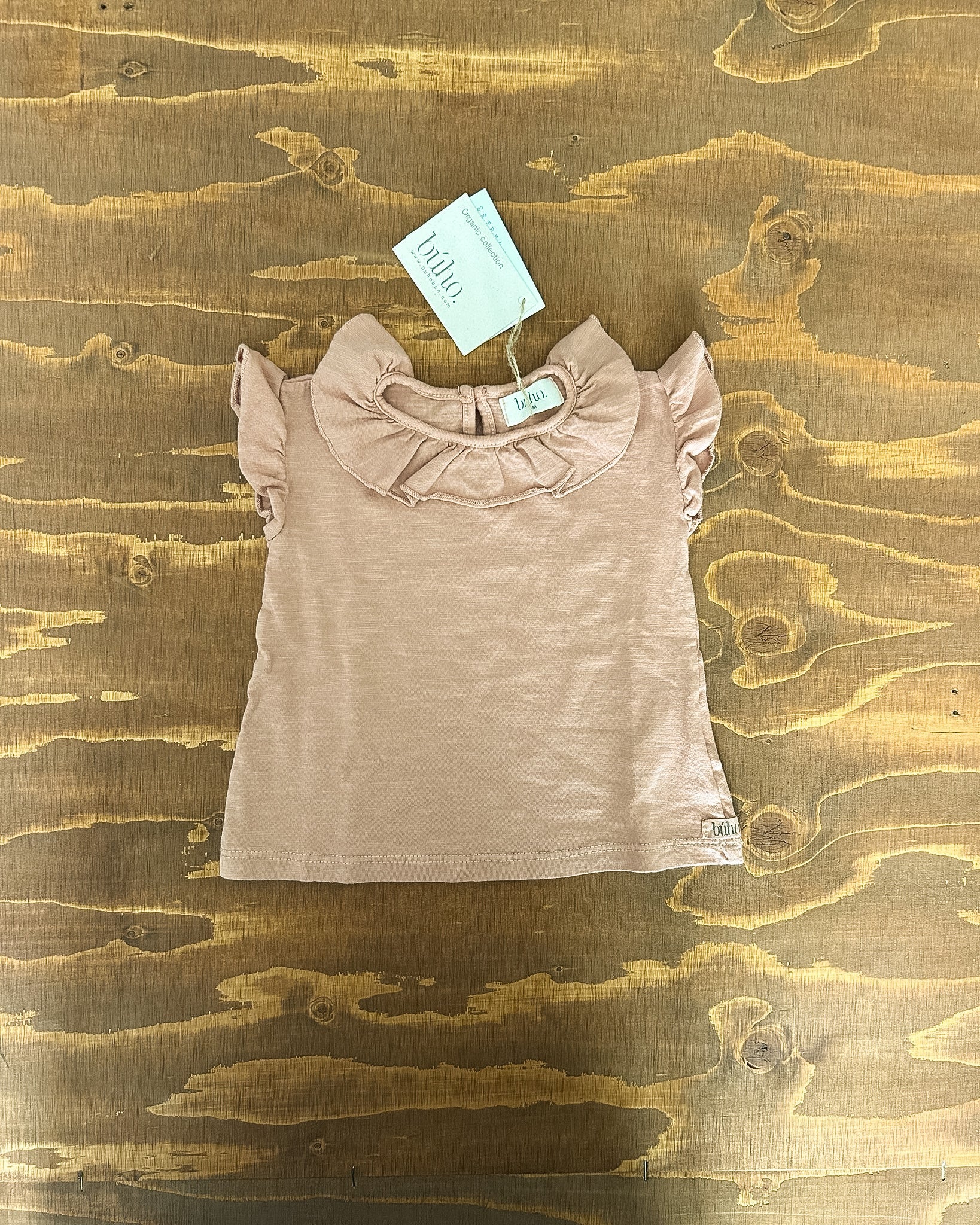 T-shirt con colletto arricciato